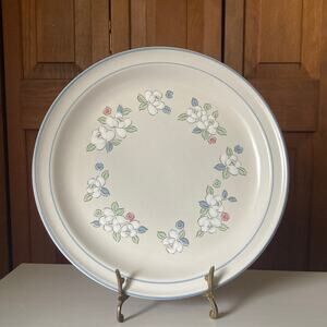Vintage Hearthside Chantilly “Fleur de Lune” 12” Chop Plate, Set of 1